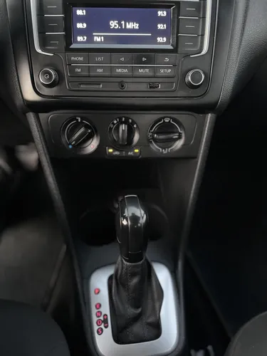 Volkswagen Vento 1.6 Starline At