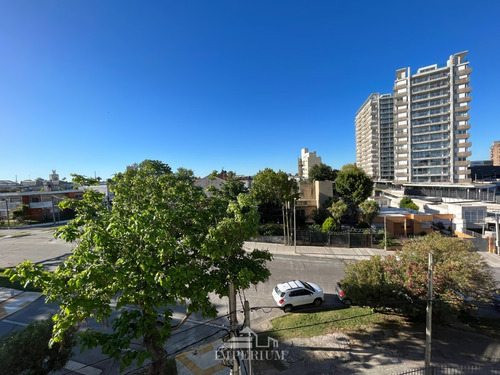 Imagen 10 de 19 de Venta Hermoso Apartamento 2 Dormitorios, Malvin