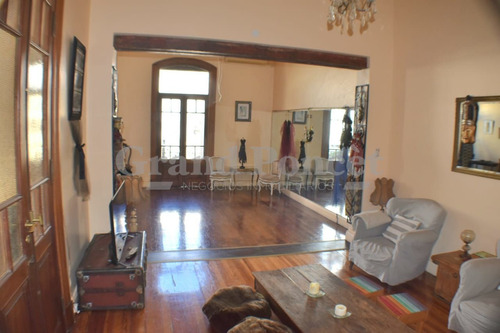Departamento Tipo Ph De 5 Ambientes C/ Dependencia