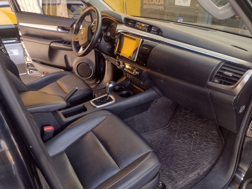 Toyota Hilux 2.8 Cd Srx 177cv 4x4 At