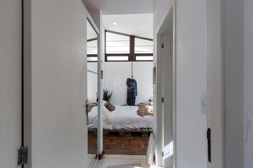 Casa Em Ipanema Com 4 Dormitórios - Lu430927