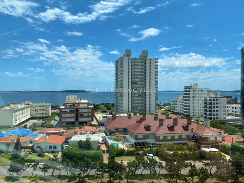 Apartamento En Alquiler De Tres Dormitorios, Punta Del Este