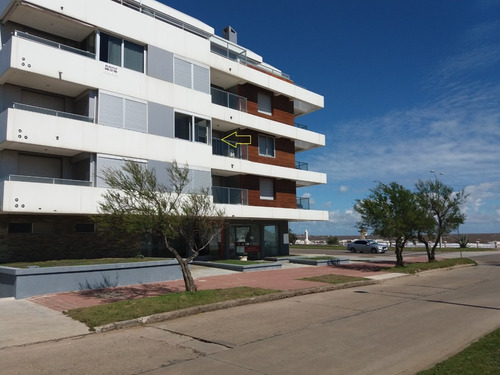 Imagen 1 de 14 de Hermoso Apartamento Frente Al Mar. Muy Confortable!!