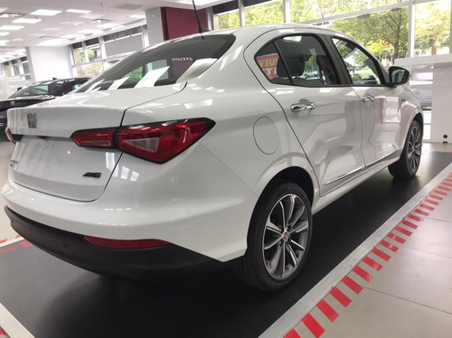 Fiat Cronos 1.8 16v Precision At6 Pack Premium