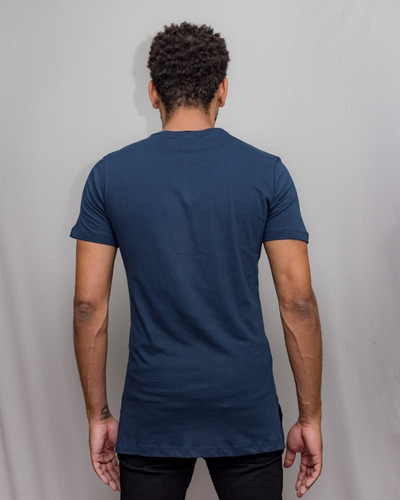 Camiseta Long Line Básica Alongada