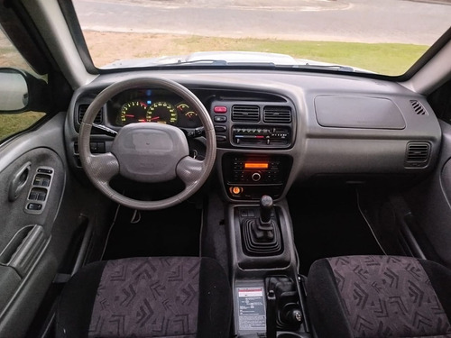 Chevrolet Tracker TRACKER 2.0 16v 128cv MPFI 4x4 5p