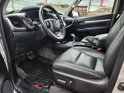 Toyota Hilux Srv 2.8 Aut 4x4
