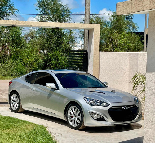 Hyundai Genesis 3.8 Coupe 300cv 8at