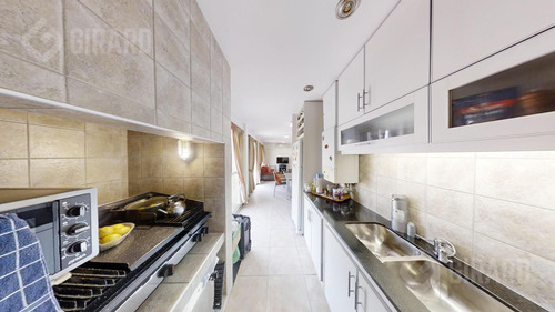 Venta De 3 Amb Modernos Con Quincho Propio Y Parrilla, Zona Plaza Mitre