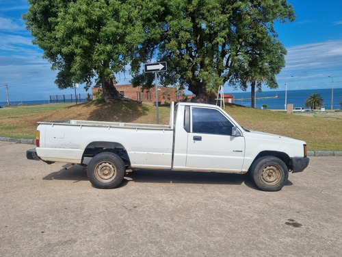 Imagen 4 de 12 de Mitsubishi L200 1998 2.5 Gl S/cab 4x2