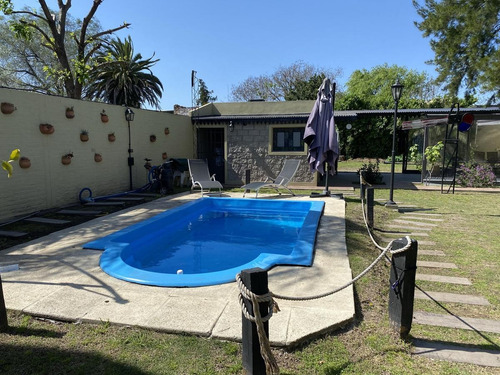 Imagen 7 de 24 de Casa - Monte Grande - 200 M2 Cubiertos