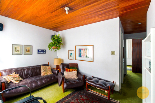 Imagem 9 de 15 de Casa De Vila Em Pinheiros Com Portão Eletrônico - Ic894