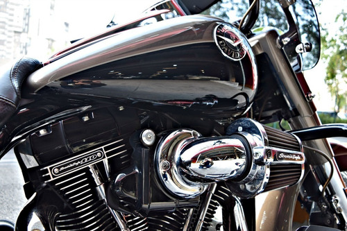 Imagen 6 de 8 de Harley Davidson Road King Cvo 2016