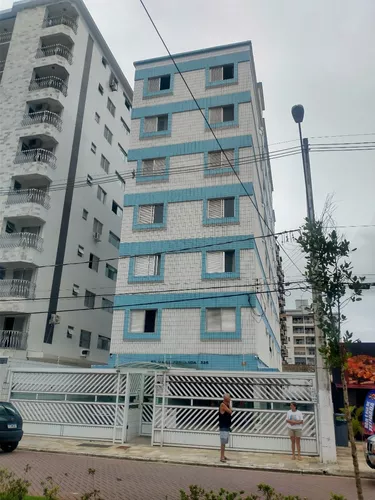 Apto Av. Paris, 2 Dorm. 2 Banheiros, 1 Vaga, Elevador, A 2 Quadras Da Praia.