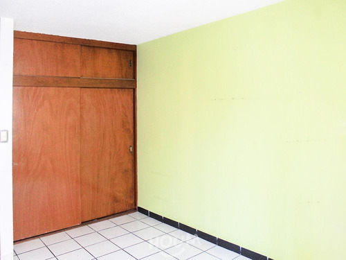 Departamento En Bosques De Aragón, Nezahualcóyotl Con 3 Habitaciones