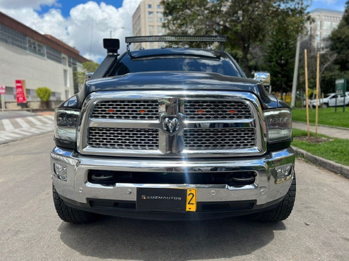 Imagen 2 de 19 de Dodge Ram 2500 5.7 Laramie 2016