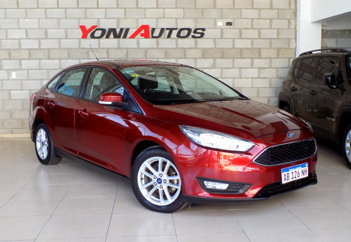 Ford Focus III 1.6 Sedan S