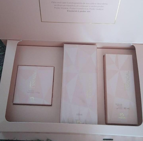 Imagen 2 de 2 de Essencial Clasico Femenino Edp 100 Ml Kit Exclusivo Brasil