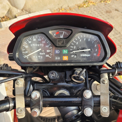 Imagen 8 de 15 de Honda Nx4 Falcon 400 - Bonetto Motos