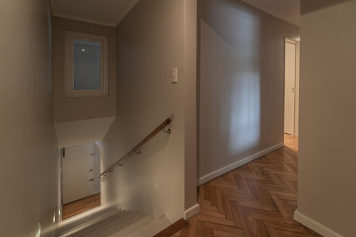 Impecable Casa En Venta Saavedra