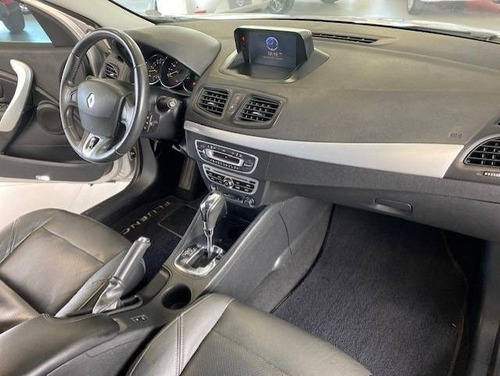 Imagem 8 de 13 de Renault Fluence 2.0 Dynamique 16v Flex 4p Automático