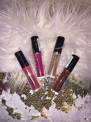 Imagen 3 de 5 de Lips Glass, Revlon/ Maybellive/ Milani
