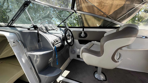 Imagen 13 de 16 de Lancha Cuddy Quicksilver 2400 2016 Mercruiser 250 Duo Pro