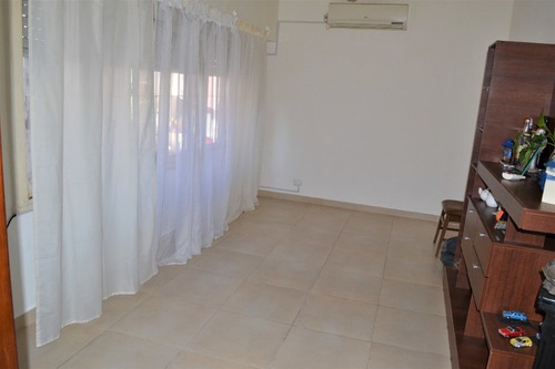 Imagen 3 de 14 de Departamento Tipo Casa En Venta En Ramos Mejia Sur