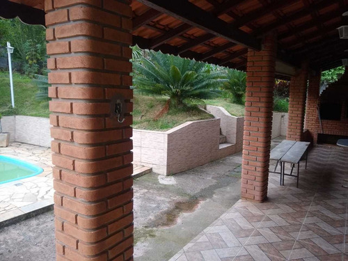Condomínio Ibiúna 1.000 Mts Casa, Piscina, Boa Localização!