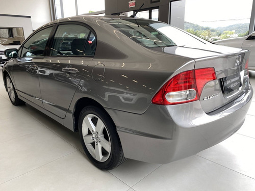 Imagem 7 de 15 de Honda Civic 1.8 Lxs 16v Flex 4p Automático