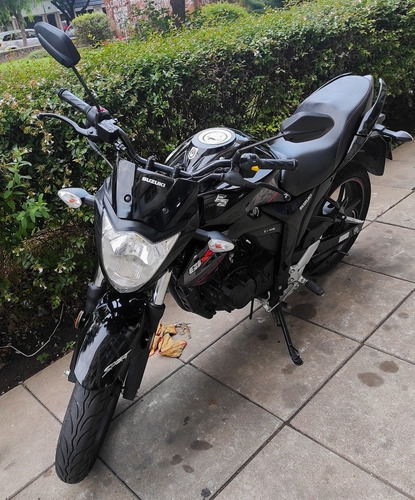 Suzuki Gixxer 150 (155cc No Titan, No Fz, No Ns)