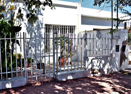Venta Casa 2 Dormitorios Bº Hipólito Yrigoyen