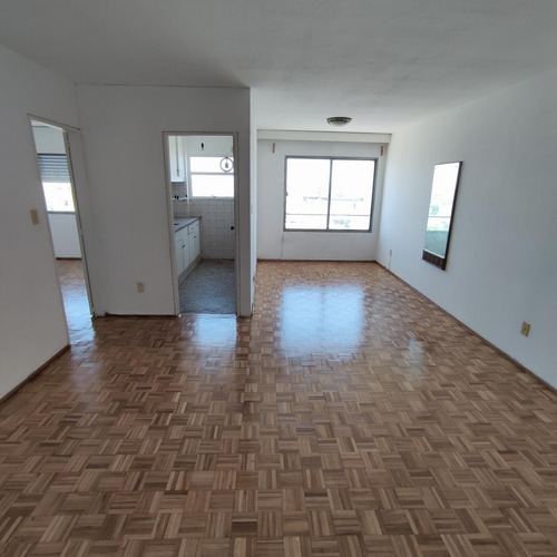 Imagen 1 de 11 de Aapartamento En Alquiler, Centro. 1 Dormitorio.