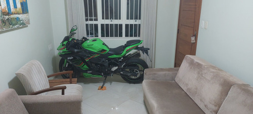 Moto Esportiva Zx4-r, 4 Cilindros, Boa Para Cidade E Estrada