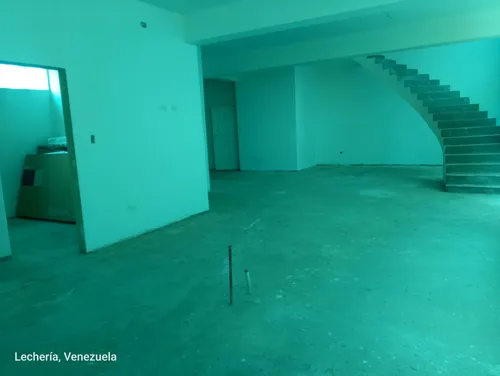 C.r Monarca Penthouse Obra Gris