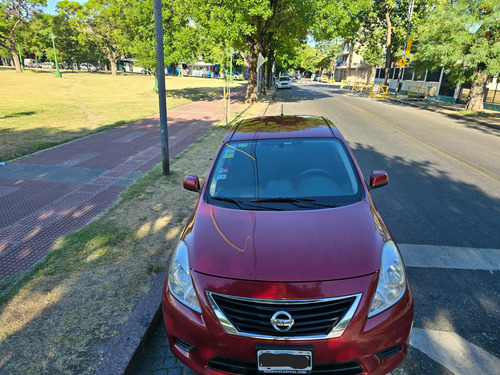 Nissan Versa 1.6 Visia Mt