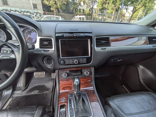 Imagen 14 de 15 de Volkswagen Touareg 4.2 V8 Tdi 2011