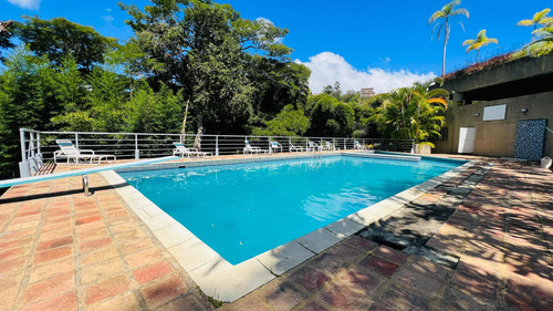 Apto En Venta En El Hatillo 400 Mts2 4h/5b/2p Ah