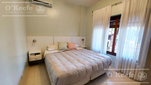 Imagen 6 de 20 de Casa 4 Ambientes En Venta En Quilmes - Con Jardín Y Piscina
