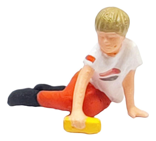 1:64 Niño Con Un Coche De Juguete Camisa Blanca