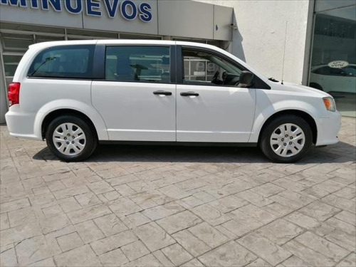Imagen 2 de 15 de Dodge Grand Caravan 2019
