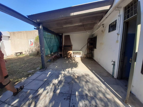 Venta Casa 2 Dormitorios Más Dpto 1 Dormitorio En Los Platanos