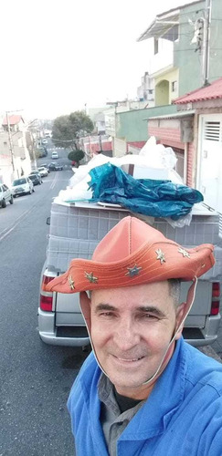 Imagem 1 de 3 de Carretos Em Santos