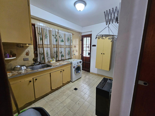 Casa En Venta 5 Ambientes En Ituzaingó Norte