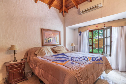 Casa En Venta En Country Banco Provincia Francisco Álvarez Moreno
