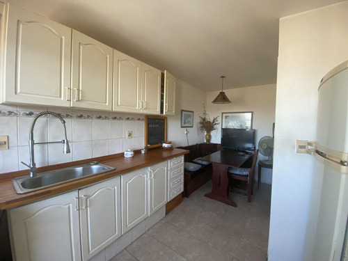 Venta De Penthouse, 3 Dormitorios, 2 Baños, Cocina Definida, Amplia Terraza Y Garage!
