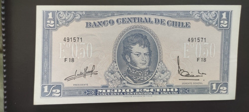 Billete Medio Escudo Chileno 