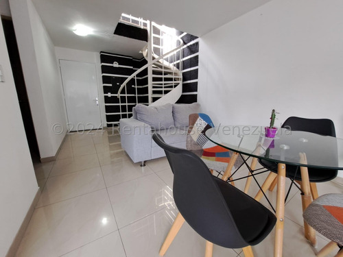 En Venta Ph En El Encantado. Anv