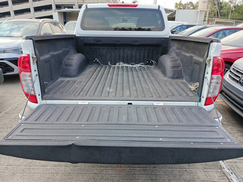 Nissan Frontier 2.5 Xe Dc 4X2 Mt