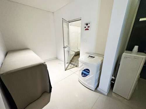 Piso Alto En Icon Brava